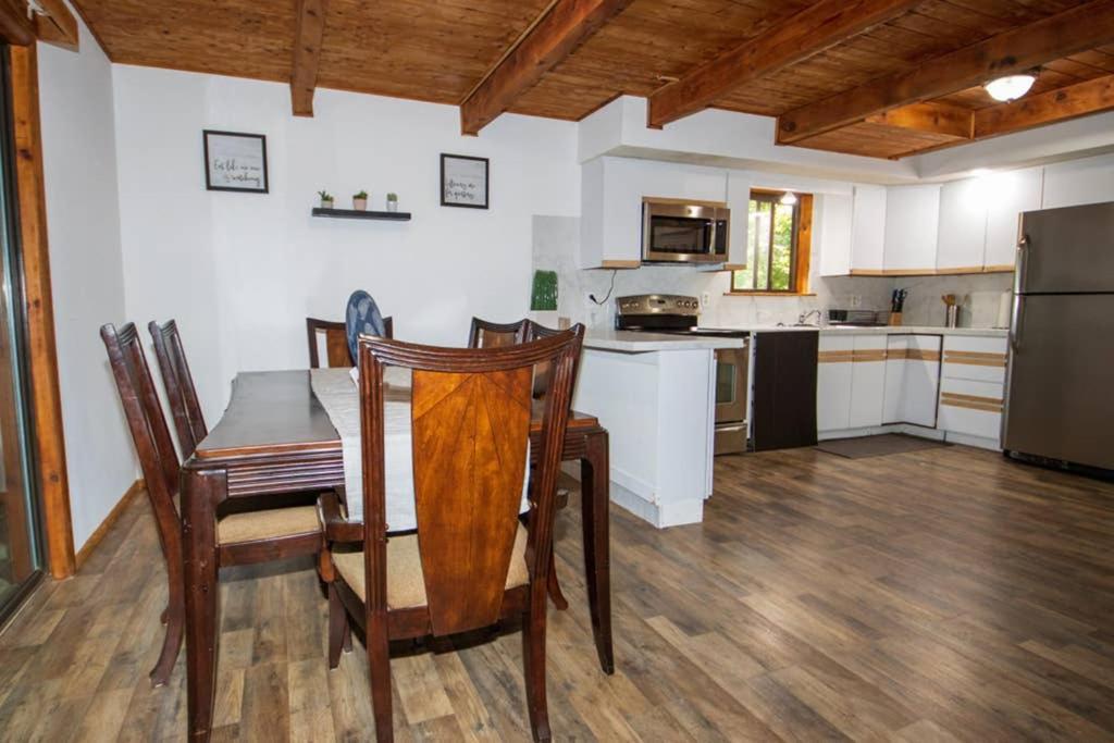 Entire 3 Bedroom Adventure Chalet, Near The Best Of The Poconos East Stroudsburg Zewnętrze zdjęcie