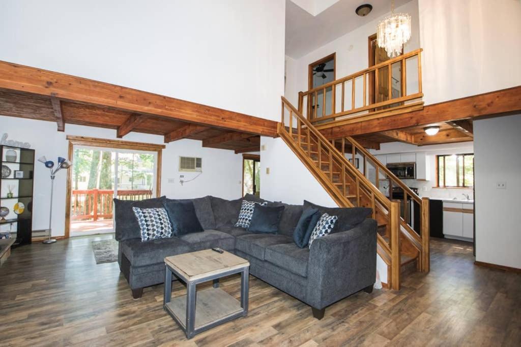 Entire 3 Bedroom Adventure Chalet, Near The Best Of The Poconos East Stroudsburg Zewnętrze zdjęcie